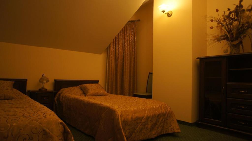 Zloty Dworek Motel เนียโปเรงต์ ห้อง รูปภาพ